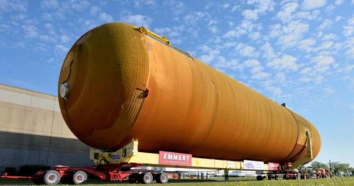 NASA Shuttle Fuel Tank S Epic Journey To California Museum CBS News