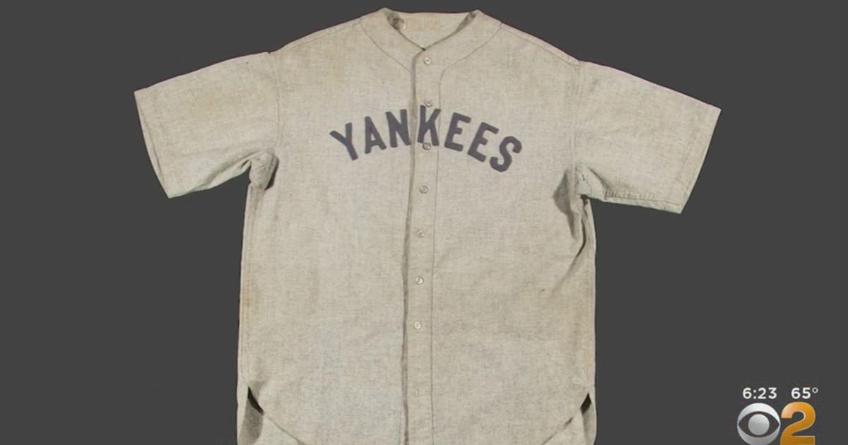 Babe Ruth Auction Makes History At Yankee Stadium Cbs New York