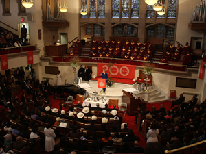 Hillary Clinton Attends Church Service At Abyssinian Baptist Church 
