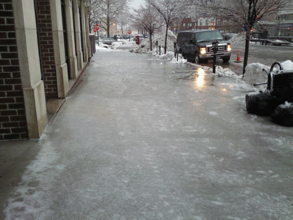 ice-jackson-avenue-between-50th-and-51st-avenue-in-long-island-city.jpg 