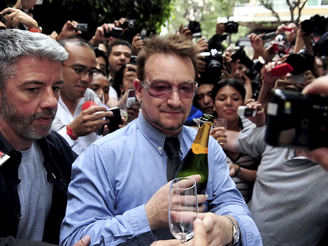 016-bono.gif 