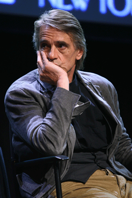 014-nyer--jeremy--irons.gif 