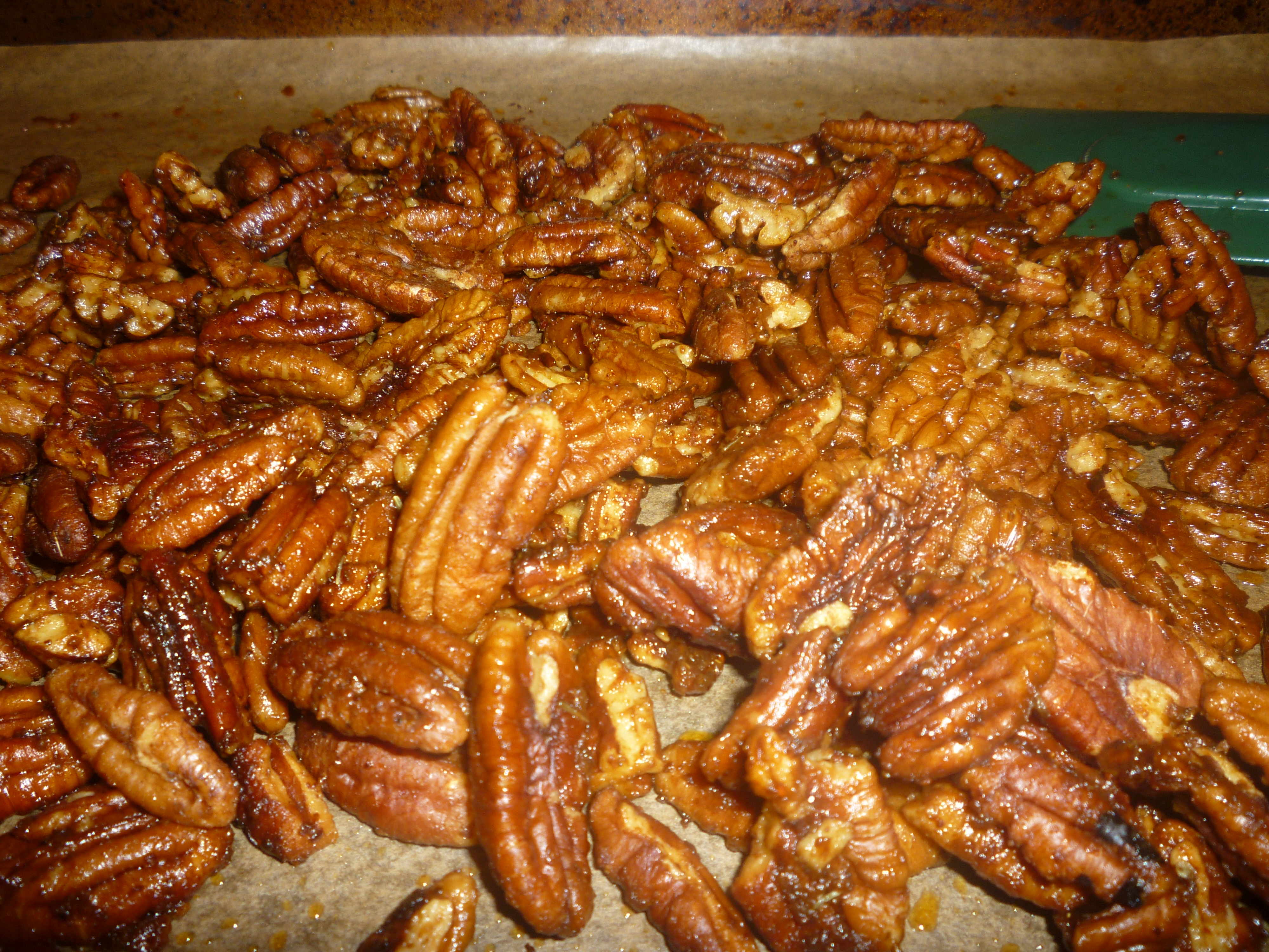 Homemade Edible Gifts - Spiced Pecans 