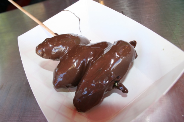 chocolate-covered-jalapenos-peppers-on-a-stick-cbs.jpg 