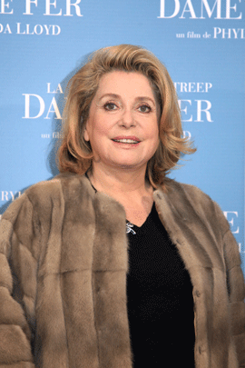 023-deneuve.gif 