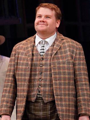 "One Man, Two Guvnors" Broadway Opening Night - Arrivals &amp; Curtain Call 