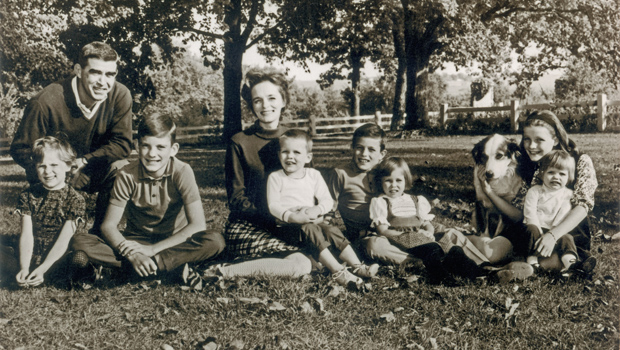 kate-mulgrew-young-family-portrait.jpg 