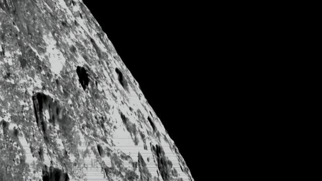 Artemis moonship heads back to Earth on last leg of test flight