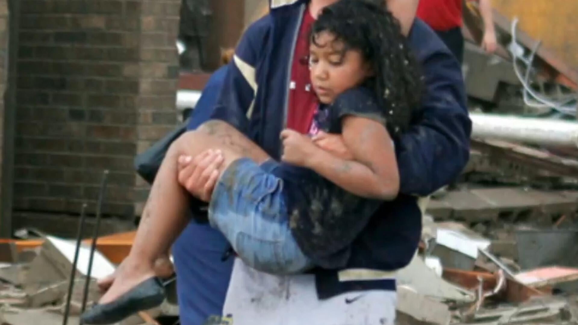 Survivor of EF5 tornado studying to be a meteorologist 12 years later