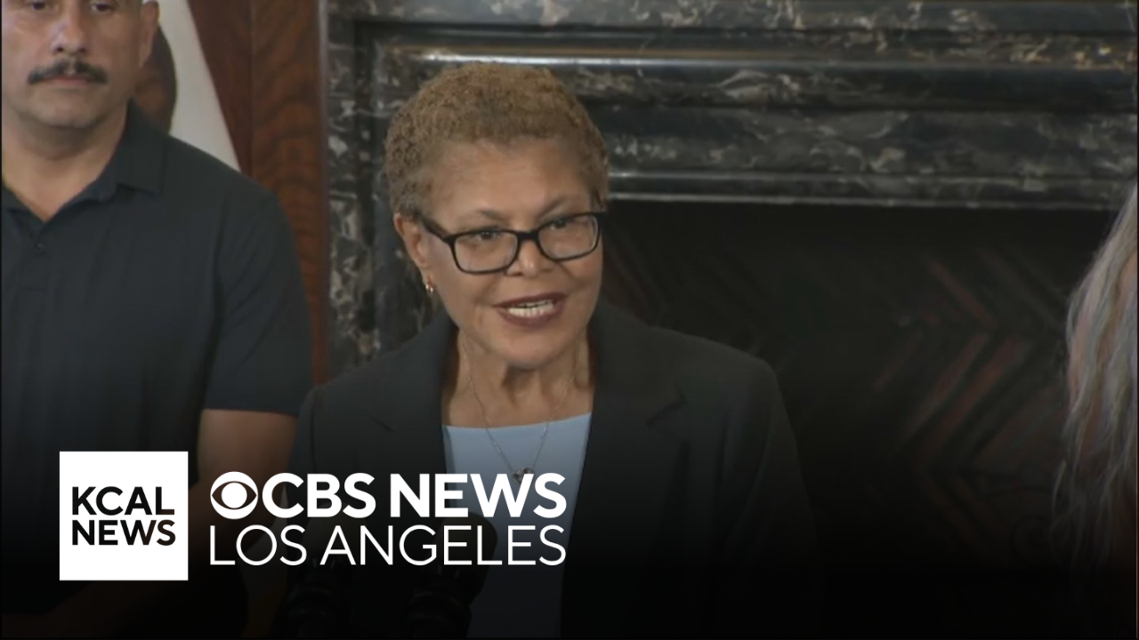 Vance, in L.A., calls Sen. Alex Padilla "José Padilla"