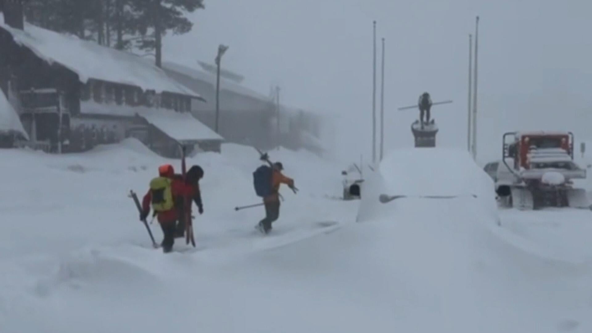 Questions over why ski group stayed on trip after avalanche watch issued