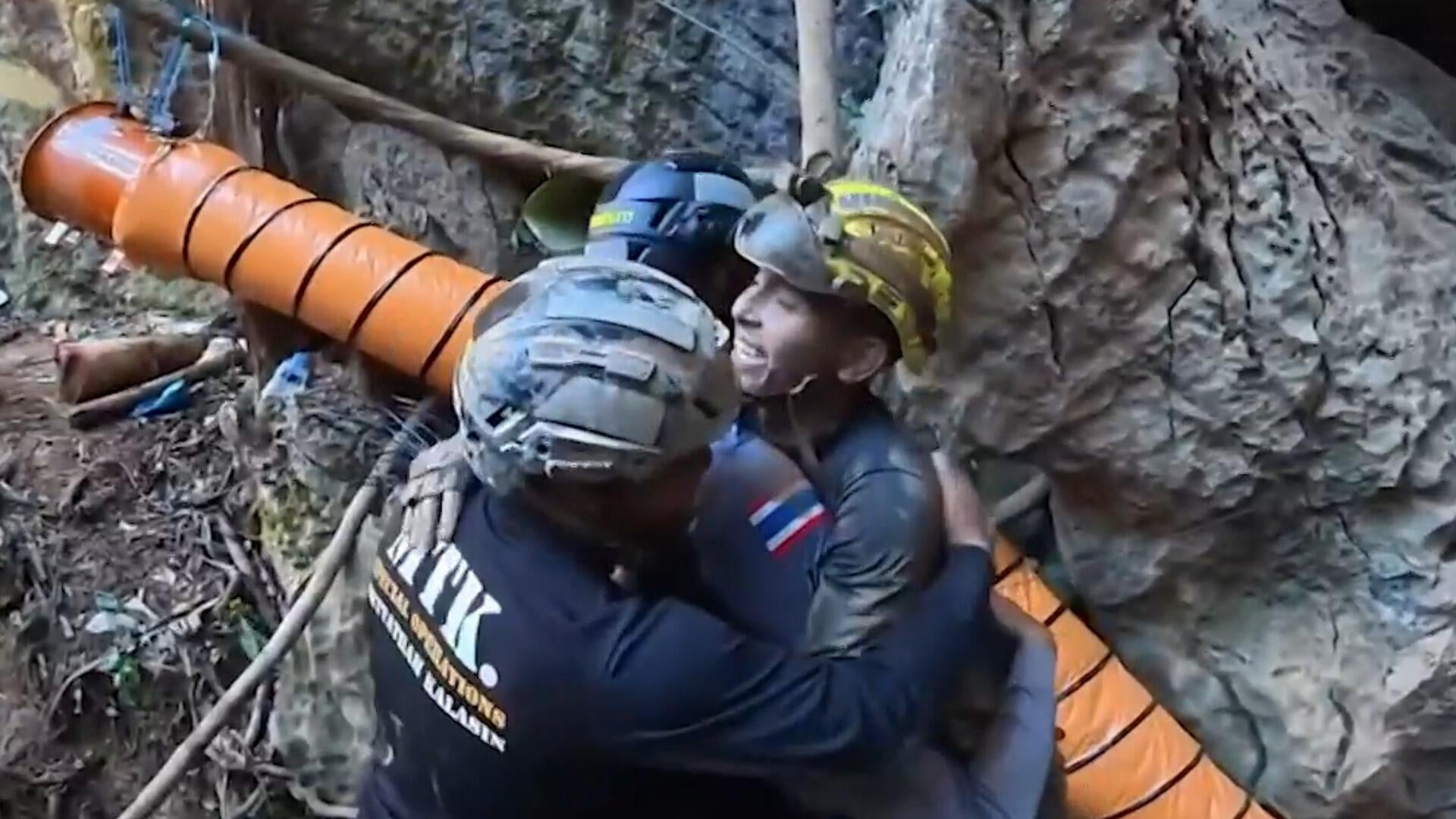 Diver details "heartwarming" moments after miners emerged from Laos cave