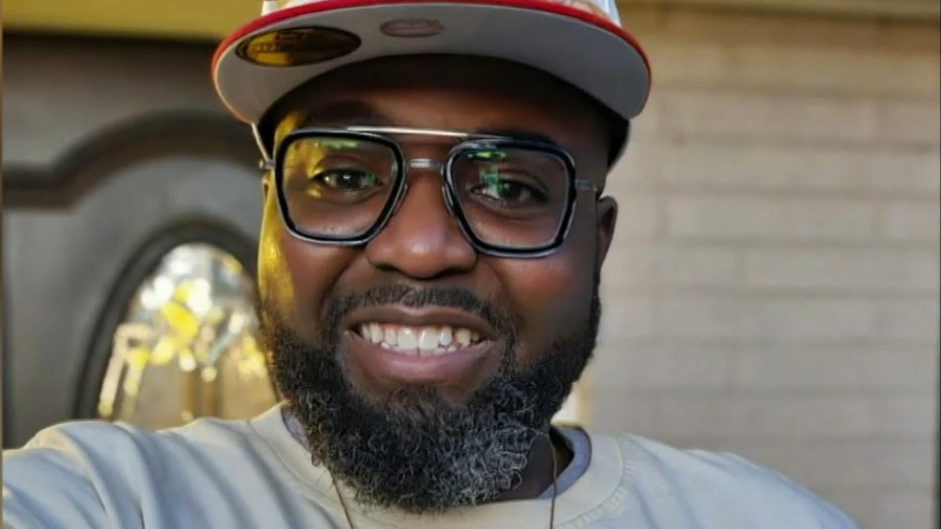 Community mourns man who died in fall from Six Flags roller coaster