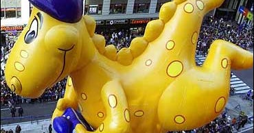 Thanksgiving family reunion trailer Thanksgiving family reunion trailer