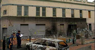 Race Riot In Sydney - CBS News