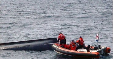 3 Dead After Boat Capsizes In R.I. - CBS News