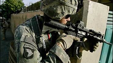 U.S. Army soldier in eastern Ramadi, Iraq 