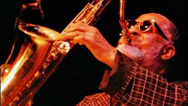 Sonny Rollins Plays the Saxophone 