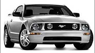 2006 Ford Mustang Coupe (black) 