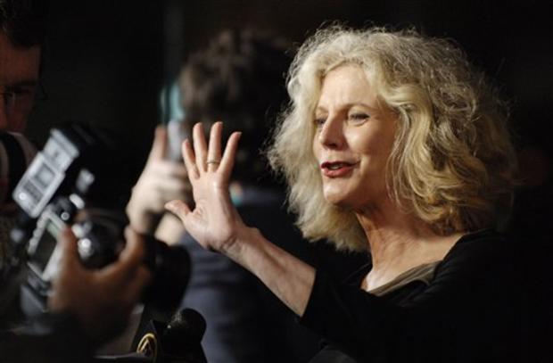 Blythe Danner, a cast member in the film "The Last Kiss," banters with photographers at the premiere of the film in Los Angeles, Wednesday, Sept. 13, 2006. (AP Photo/Chris Pizzello) 