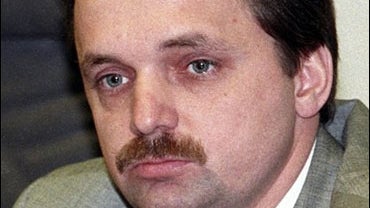 Andrei Kozlov, the top deputy chairman of Russia's Central Bank, is seen in this September, 2002 photo. Kozlov died Thursday, hours after being shot on Wednesday night, Sept. 13, 2006. 