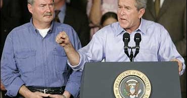 Bush Hits Campaign Trail To Rally Base - CBS News