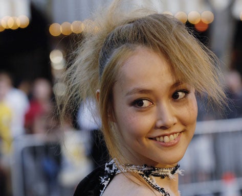 Pitt And Blanchett On Red Carpet 