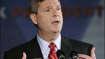 Iowa Gov. Tom Vilsack formally announces his candidacy for the Democratic presidential nomination during a rally, Thursday, Nov. 30, 2006, at Iowa Wesleyan College in Mt. Pleasant, Iowa. 