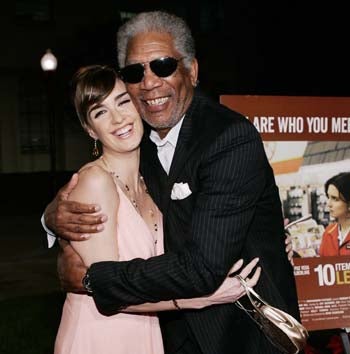 '10 Items' Premieres 