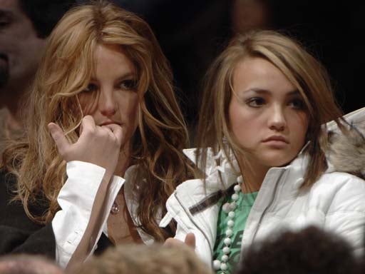 Celebrity Sports Fans 