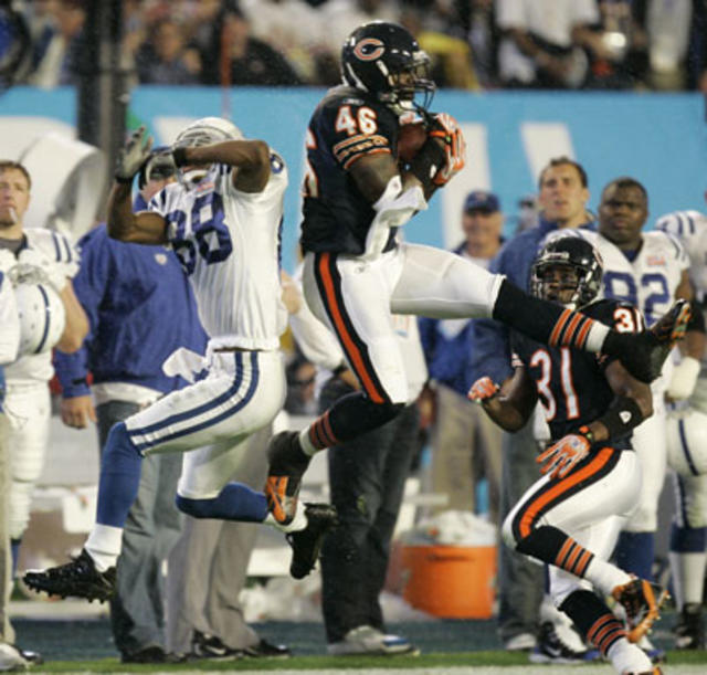 Super Bowl Snapshots: Devin Hester Takes It To The House In Super Bowl XLI!