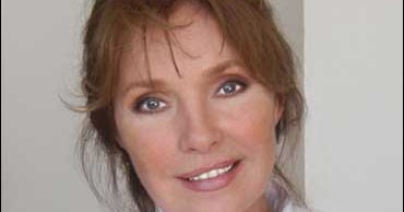 Jennifer O'Neill Ages Gracefully - CBS News