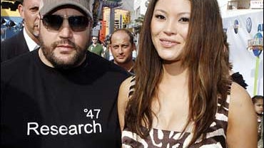 Kevin James and Steffiana De La Cruz 