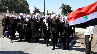 Druze pilgrims cross into Syria 