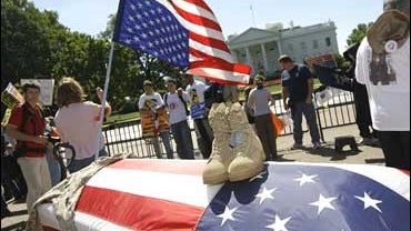 anti-war protest outside the White House 