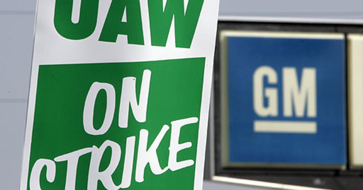 Lengthy GM strike "threatens to put everything in a spiral" CBS News