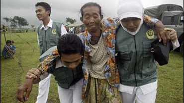 Mount Kelud Volcano Evacuation 