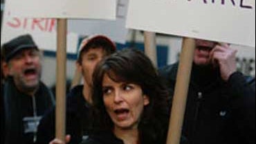Tina Fey and other members of the Writers Guild of America picket NBC headquarters in New York on Monday, Nov. 5, 2007. Film and TV writers resolved to put down their pens and take up picket signs after last-ditch talks failed to avert a strike. The strik 