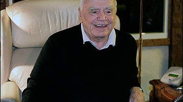 Ernest Borgnine watches the Golden Globe announcements 