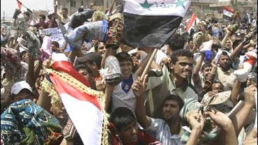  Tens of thousands of Shiites took to the streets Friday in Baghdad and other cities to protest plans for a long-term security agreement with the United States. 