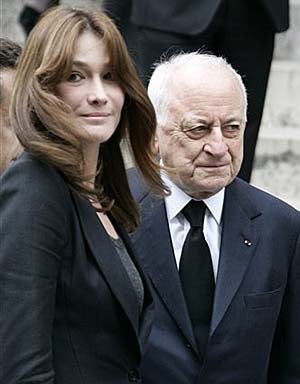 Yves saint outlet laurent wife