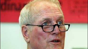 Actor Paul Newman speaks at Newman's Own, Inc. in Westport Conn. 