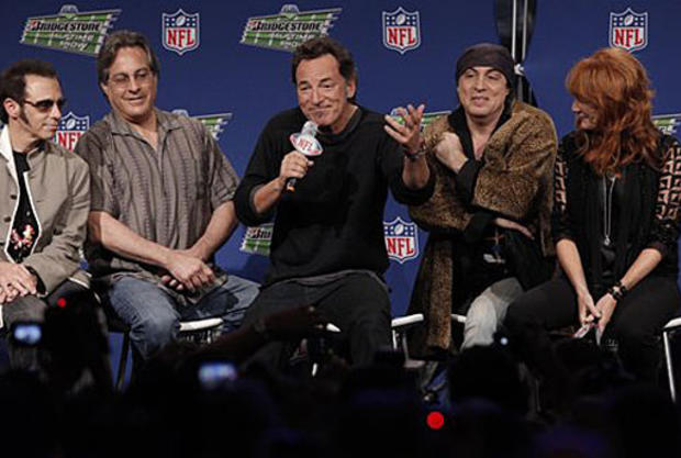 Super Bowl Entertainers 