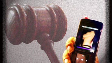 Sexting teenagers run afoul of child pornography laws 
