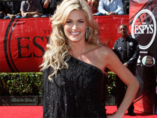 Erin Andrews arrives at the ESPY Awards on Wednesday July 15, 2009, in Los Angeles. (AP Photo/Matt Sayles) 