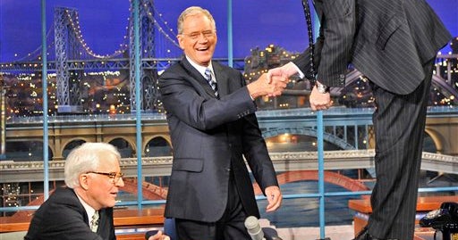 Audience Says Letterman Apologizes To Wife On Show CBS News
