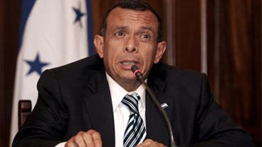 Honduras' President-elect Porfirio Lobo speaks during a news conference in San Jose, Tuesday, Dec. 8, 2009. Costa Rica's President Oscar Arias and Panama's President Ricardo Martinelli announced that they would recognize Lobo as the democratically elected 
