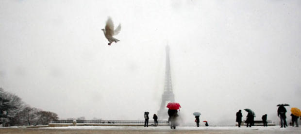 Snow in Paris 