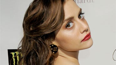 Brittany Murphy arrives at the "Across the Hall" Premiere at the Laemmle Music Hall 3 on December 1, 2009 in Beverly Hills, California. 