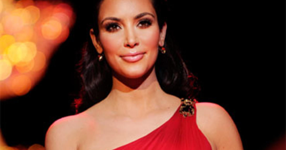 Kim Kardashian Poses Nude In Harpers Bazaar Cbs News 